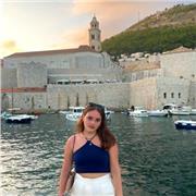 Studentessa universitaria, con certificazione B2. Aiuto ragazzi scuole elementari/medie